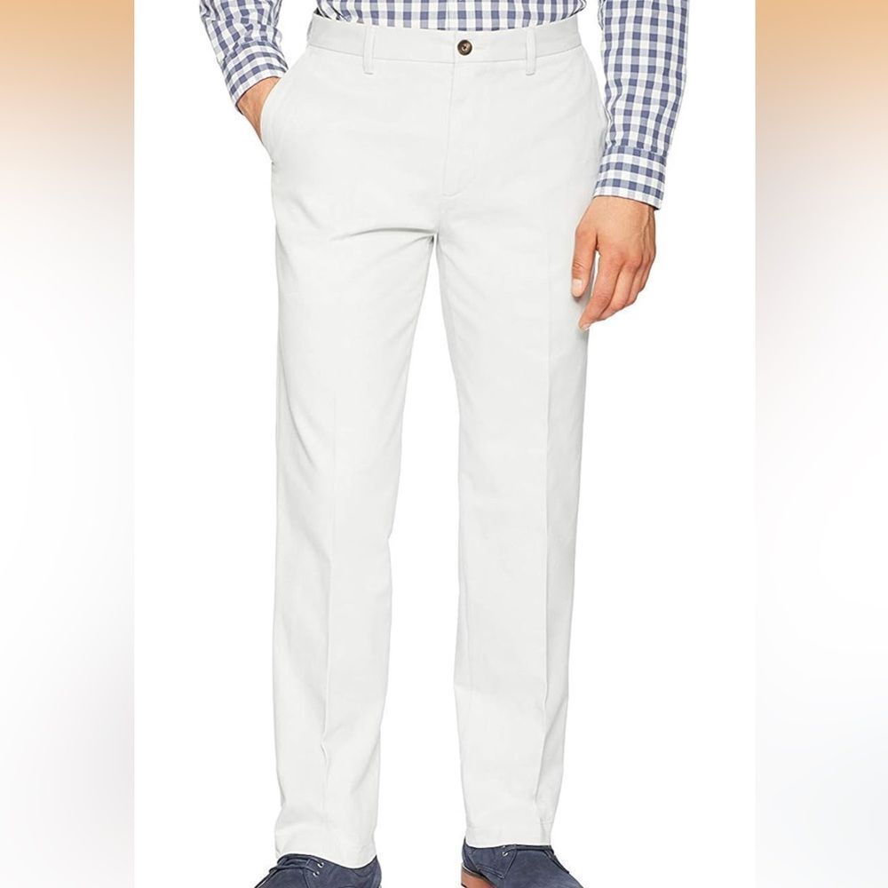 33x34 Amazon Essential Men's Classic-Fit Wrinkle-Resistant Flat-Front Chino Pant